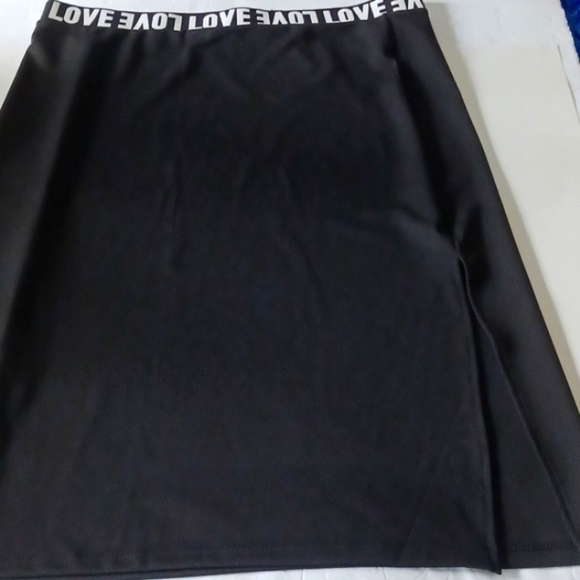 New Olivia Rose Black Skirt - Picture 11 of 11